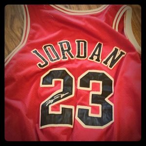 Michael Jordaan 97-98 Mitchell & Ness Bulls jersey